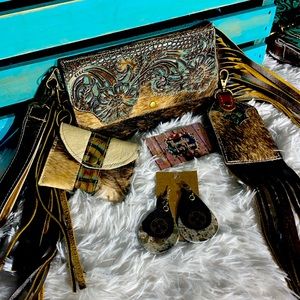 Brindle & Turquoise Croc set